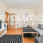 Дава се под наем Двустаен апартамент в София, Гоце Делчев - 68 кв.м за 664 € - Снимка #1