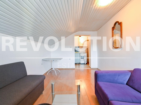 Дава се под наем Етаж от къща в Банкя - 55 кв.м за 357 € - Снимка #1