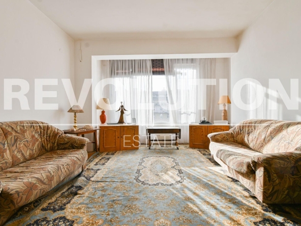 Двустаен апартамент в София, Център - 57 кв.м за 5527 €/кв.м - Снимка #1