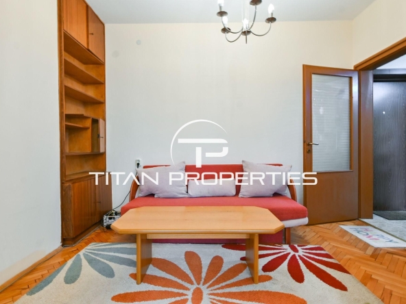 Дава се под наем Двустаен апартамент в София, Център - 55 кв.м за 614 € - Снимка #1