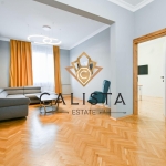 Дава се под наем Тристаен апартамент в София, Център - 110 кв.м за 1395.36 € - Снимка #1