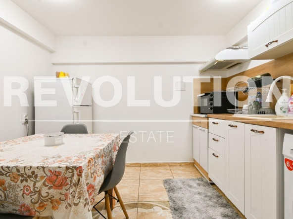 Тристаен апартамент в София, Център - 68 кв.м за 1125 €/кв.м - Снимка #1