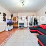 Дава се под наем Тристаен апартамент в София, Банишора - 120 кв.м за 896.58 € - Снимка #1