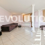 Дава се под наем Етаж от къща в София, Надежда 4 - 150 кв.м за 1097.01 € - Снимка #1