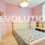 Тристаен апартамент в София, Хаджи Димитър - 95 кв.м за 1933 €/кв.м - Снимка #1