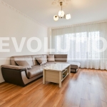 Дава се под наем Тристаен апартамент в София, Люлин 8 - 90 кв.м за 648.21 € - Снимка #1