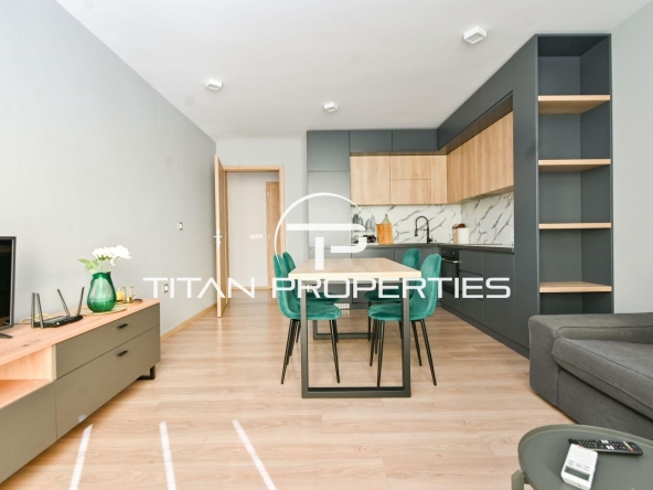 Дава се под наем Тристаен апартамент в София, Младост 1 - 98 кв.м за 987.36 € - Снимка #1