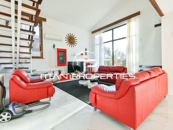 Дава се под наем Къща в Божурище - 200 кв.м за 1994.61 € - Снимка #1