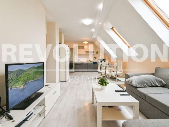 Дава се под наем Тристаен апартамент в София, Редута - 80 кв.м за 797.64 € - Снимка #1
