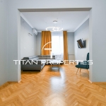 Дава се под наем Тристаен апартамент в София, Център - 110 кв.м за 1296.42 € - Снимка #1