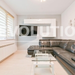 Дава се под наем Тристаен апартамент в София, Студентски град - 80 кв.м за 847.62 € - Снимка #1