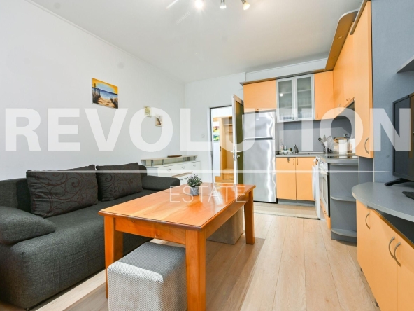 Дава се под наем Двустаен апартамент в София, Дружба 1 - 50 кв.м за 598.23 € - Снимка #1