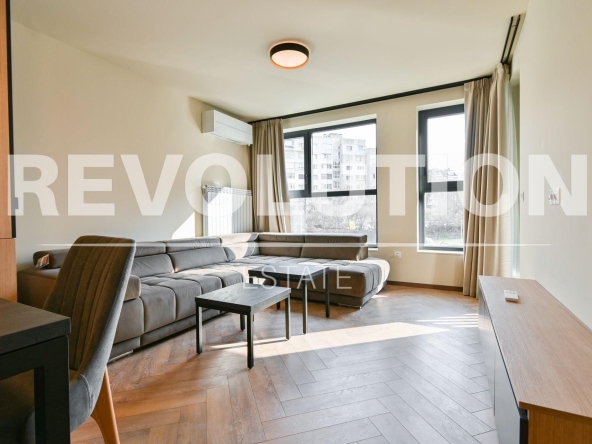 Дава се под наем Тристаен апартамент в София, Зона Б-5 - 97 кв.м за 1246.44 € - Снимка #1