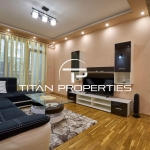 Дава се под наем Двустаен апартамент в Пловдив, Център - 88 кв.м за 561 € - Снимка #1