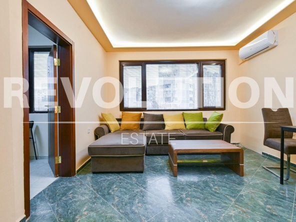 Дава се под наем Двустаен апартамент в София, Слатина - 70 кв.м за 523.26 € - Снимка #1