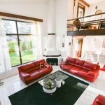 Дава се под наем Къща в София, Абдовица - 200 кв.м за 1695.24 € - Снимка #1