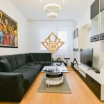 Дава се под наем Тристаен апартамент в София, Лозенец - 80 кв.м за 796.62 € - Снимка #1