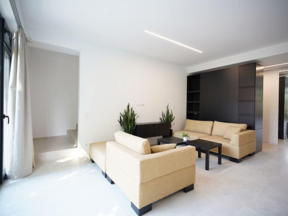 Дава се под наем Мезонет в София, Горубляне - 150 кв.м за 1499 € - Снимка #1