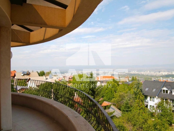 Дава се под наем Къща в София, Симеоново - 600 кв.м за 7880.01 € - Снимка #1