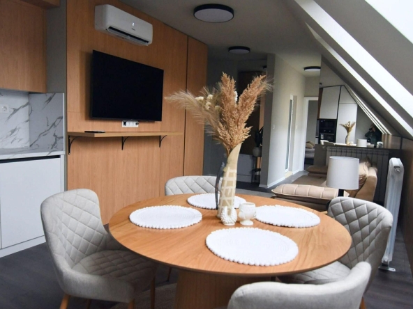 Дава се под наем Двустаен апартамент в София, Зона Б-19 - 70 кв.м за 897.6 € - Снимка #1