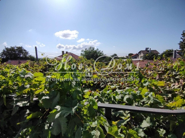 Къща в с. Бенковски, Област Варна - 285 кв.м за 349 €/кв.м - Снимка #1