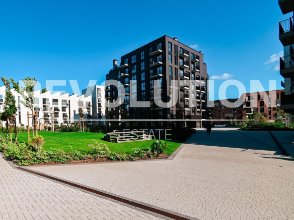 Тристаен апартамент в София, Красно село - 130 кв.м за 1334 €/кв.м - Снимка #1