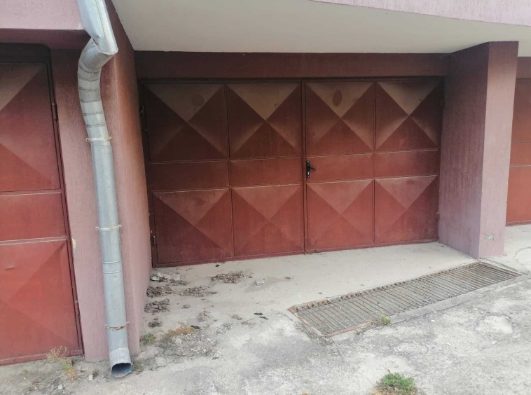Гараж / Паркомясто в Търговище, Боровец - 22 кв.м за 649 €/кв.м - Снимка #1