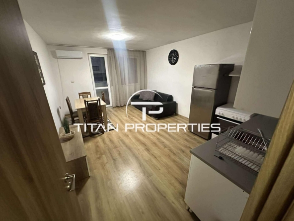 Дава се под наем Тристаен апартамент в Варна, Колхозен пазар - 70 кв.м за 511 € - Снимка #1