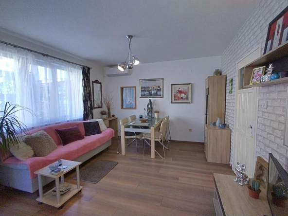 Дава се под наем Тристаен апартамент в Варна, Окръжна болница - 87 кв.м за 600 € - Снимка #1