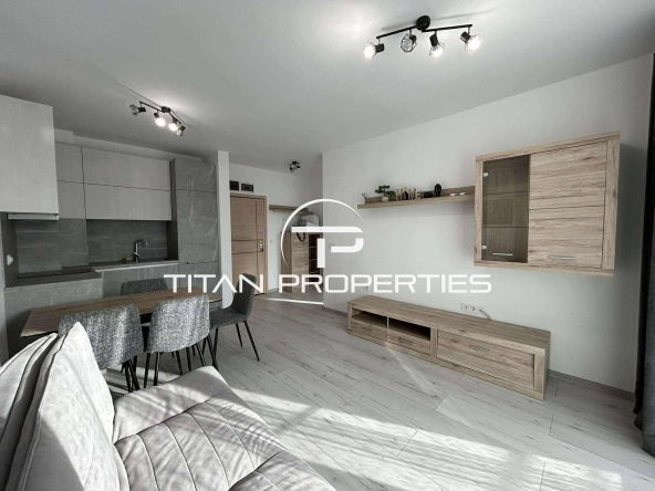 Дава се под наем Двустаен апартамент в к.к. Св.Св. Константин и Елена - 60 кв.м за 850 € - Снимка #1