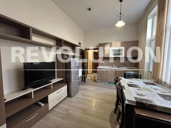 Дава се под наем Двустаен апартамент в Варна, Бриз - 65 кв.м за 348.84 € - Снимка #1