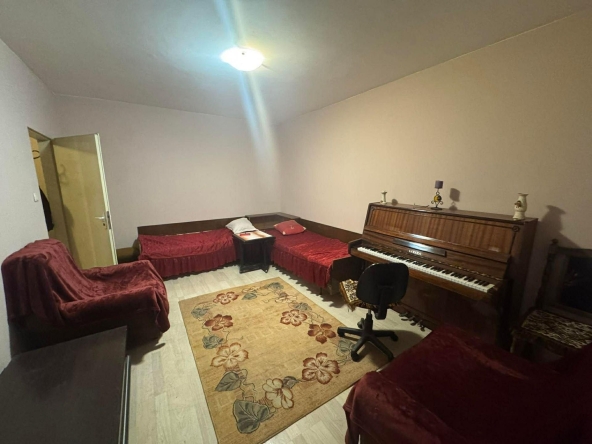 Дава се под наем Двустаен апартамент в София, Илинден - 70 кв.м за 498.27 € - Снимка #1