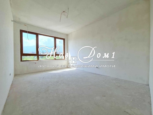 Двустаен апартамент в Варна, Цветен квартал - 69 кв.м за 1595 €/кв.м - Снимка #1