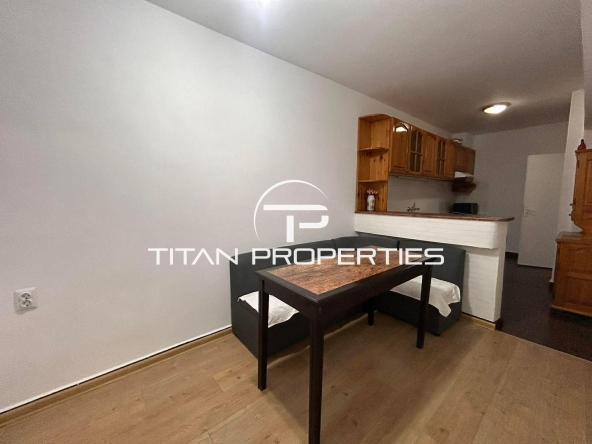 Дава се под наем Тристаен апартамент в Варна, Левски - 120 кв.м за 348.84 € - Снимка #1