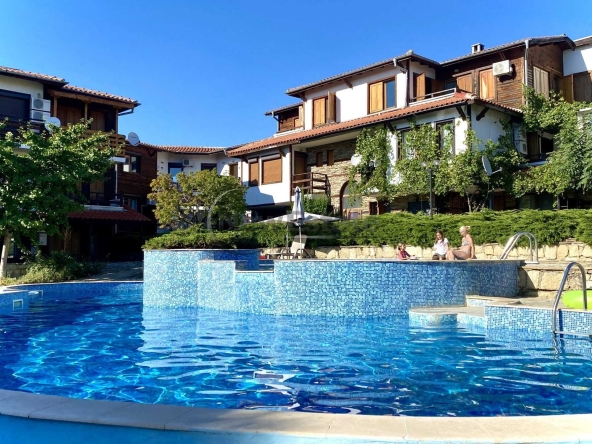 Тристаен апартамент в с. Кошарица, Област Бургас - 106 кв.м за 849 €/кв.м - Снимка #1