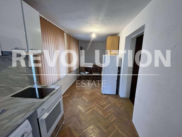 Дава се под наем Къща в Варна, Бриз - 67 кв.м за 448.8 € - Снимка #1