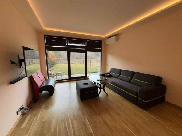 Дава се под наем Двустаен апартамент в с. Лозен, Област София-град - 60 кв.м за 648.21 € - Снимка #1