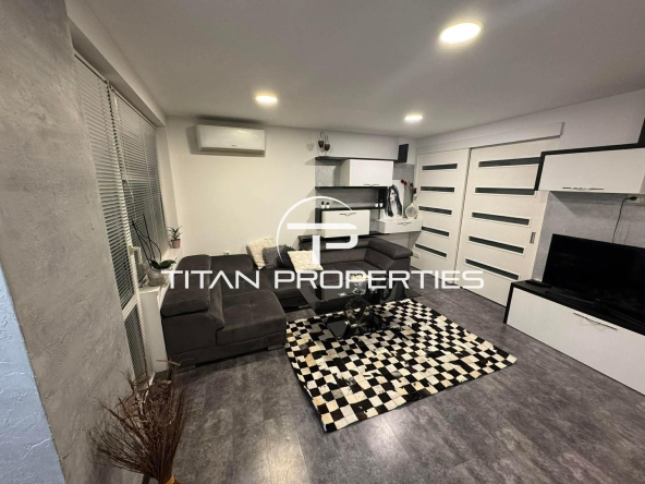 Дава се под наем Двустаен апартамент в Варна, Център - 70 кв.м за 598.23 € - Снимка #1