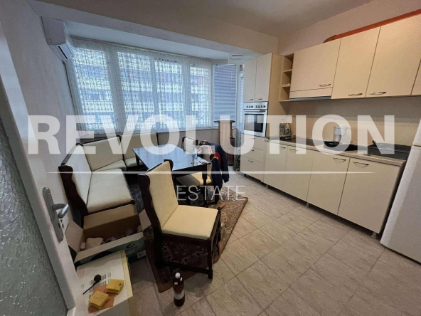 Дава се под наем Тристаен апартамент в Варна, Чайка - 100 кв.м за 400 € - Снимка #1