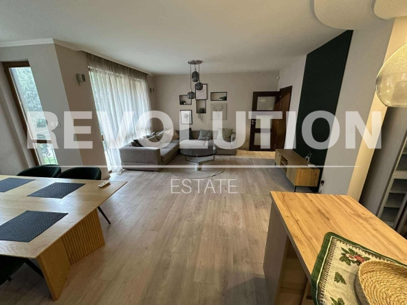 Дава се под наем Мезонет в Варна, Център - 135 кв.м за 1445.85 € - Снимка #1