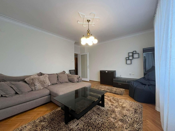 Дава се под наем Тристаен апартамент в София, Оборище - 92 кв.м за 817.53 € - Снимка #1