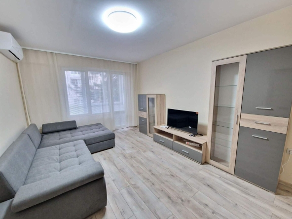 Дава се под наем Двустаен апартамент в София, Дружба 1 - 65 кв.м за 698.19 € - Снимка #1