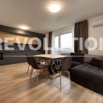 Дава се под наем Тристаен апартамент в Варна, м-т Пчелина - 65 кв.м за 747.66 € - Снимка #1