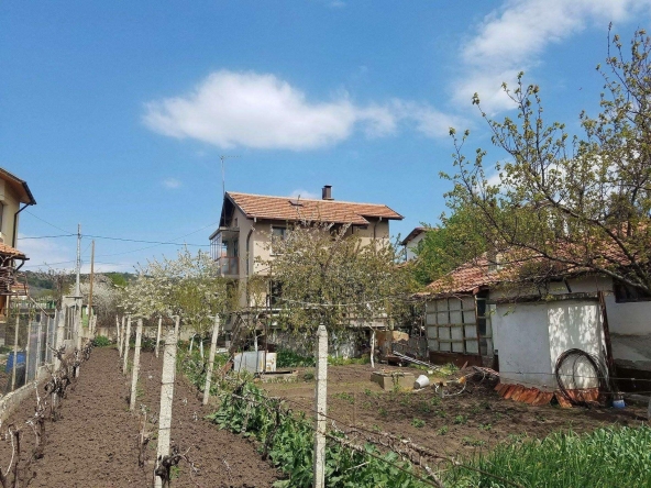 Къща в Бургас, Банево - 115 кв.м за 989 €/кв.м - Снимка #1