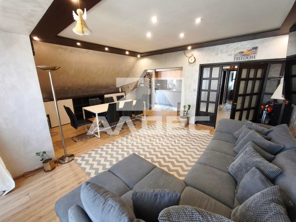 Тристаен апартамент в София, Студентски град - 120 кв.м за 1360 €/кв.м - Снимка #1