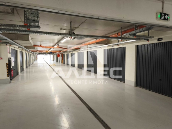 Дава се под наем Склад в София, Банишора - 40 кв.м за 348.84 € - Снимка #1