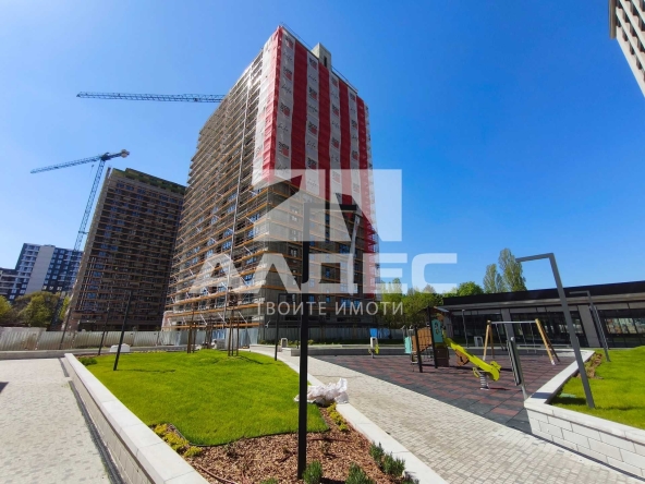 Двустаен апартамент в София, Банишора - 107 кв.м за 1278 €/кв.м - Снимка #1