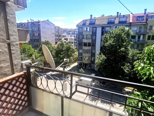 Четиристаен апартамент в Благоевград, Широк център - 107 кв.м за 851 €/кв.м - Снимка #1