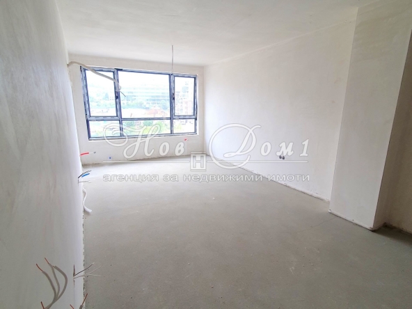 Тристаен апартамент в София, Надежда 2 - 73 кв.м за 1713 €/кв.м - Снимка #1