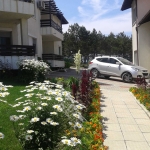 Дава се под наем Тристаен апартамент в с. Лозенец, Област Бургас - 120 кв.м за 9180 € - Снимка #1